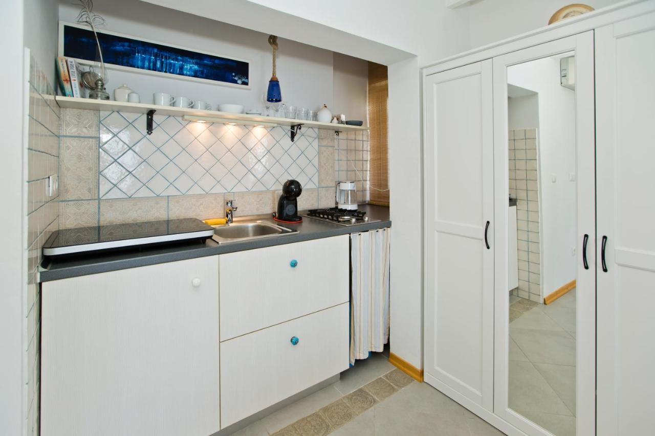 Rino Apartment Хвар Екстериор снимка