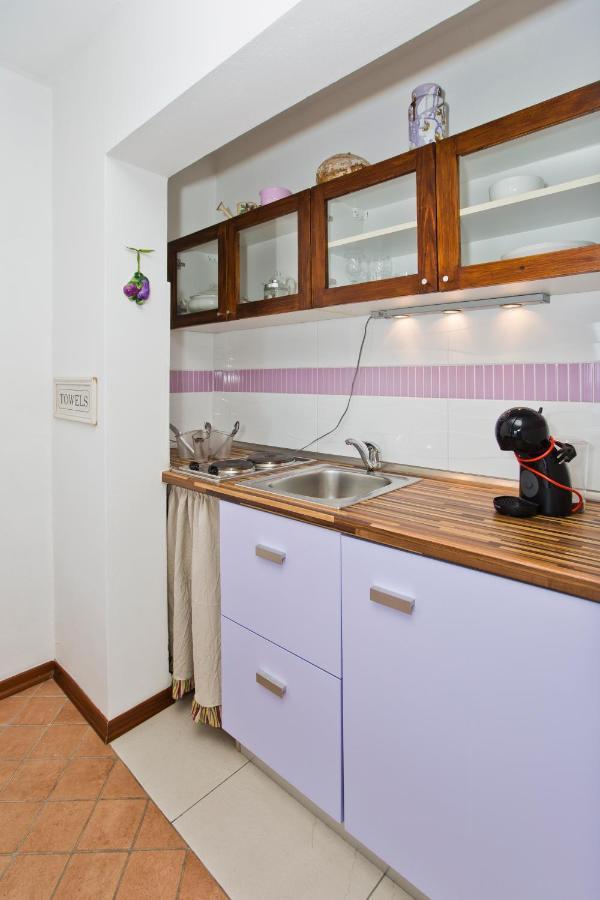Rino Apartment Хвар Екстериор снимка
