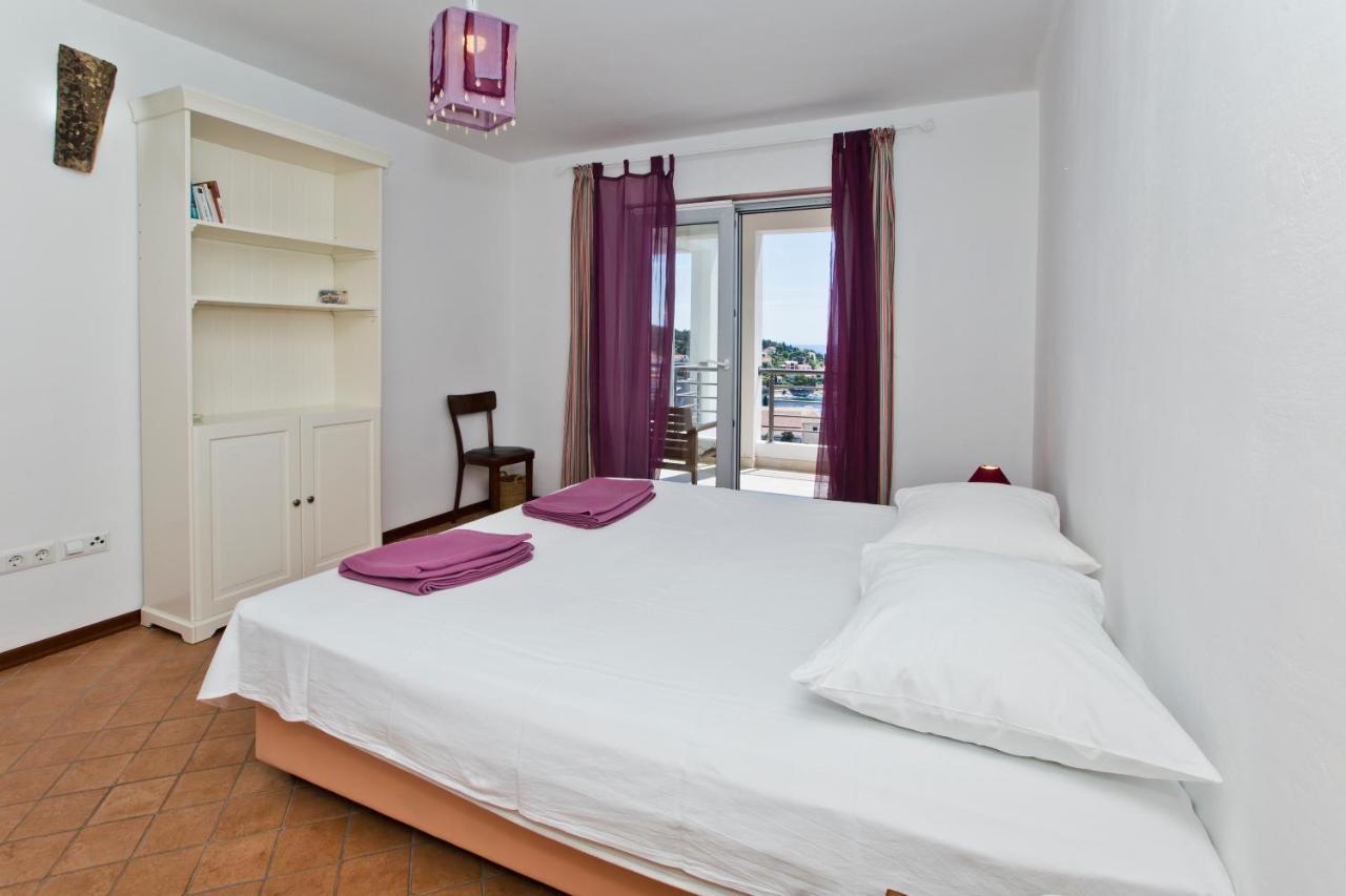Rino Apartment Хвар Екстериор снимка